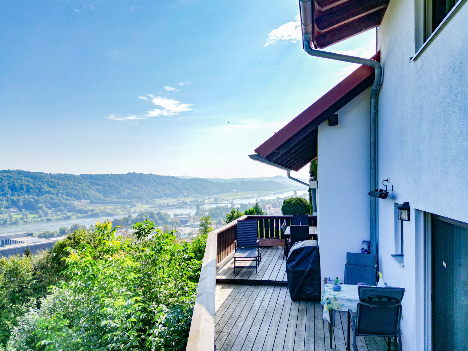 Ausblick vom Balkon Richtung Donau