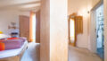 Schlafzimmer mit Einbauschrank