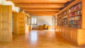 Schlafzimmer mit Balkonzugang