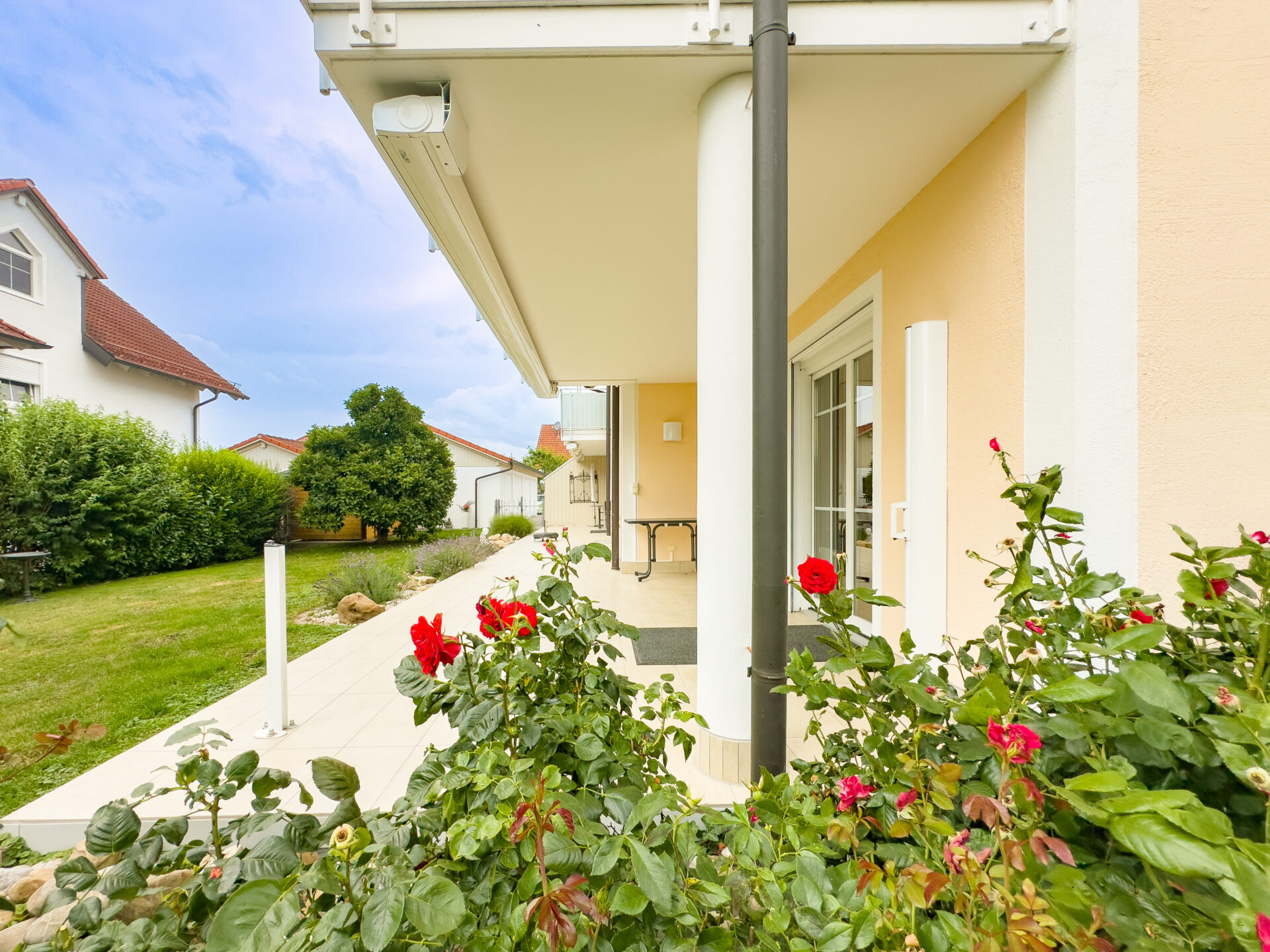 Garten mit Terrasse