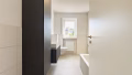 helles Badezimmer 