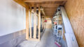 Geräteschuppen hinter Garage