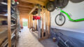 Geräteschuppen hinter Garage