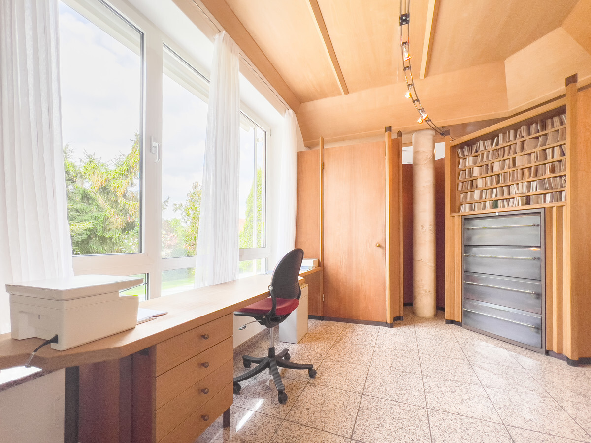 Büro im EG