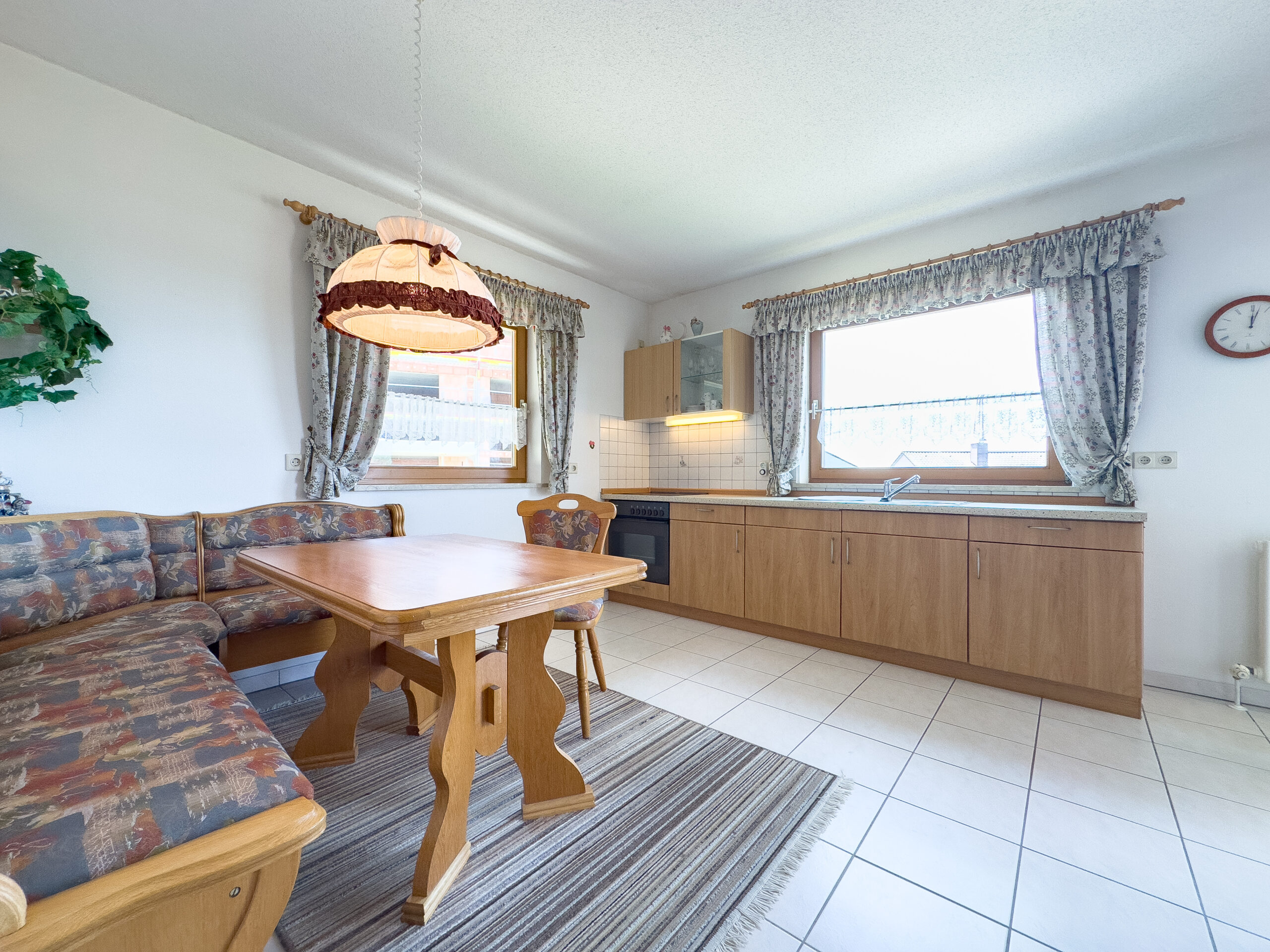 Einbauküche im Essplatz im OG