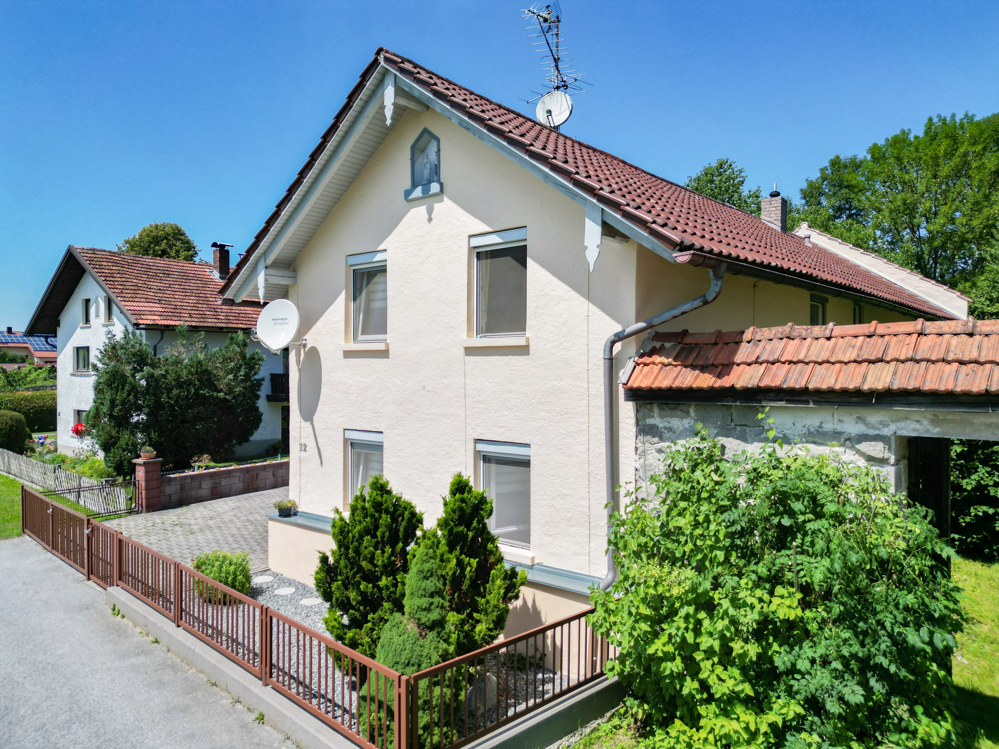 Nebengebäude (optional erwerbbar)