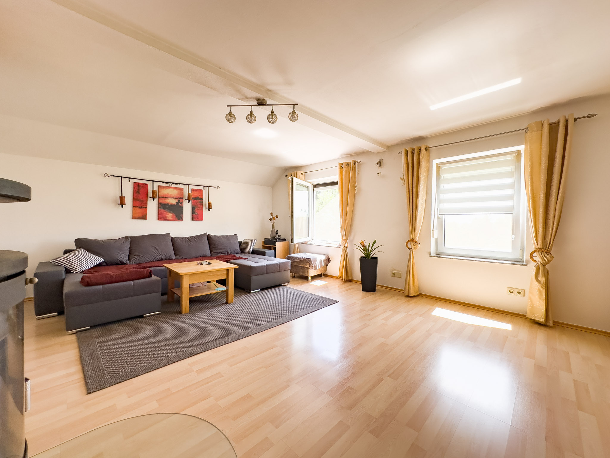 Nebengebäude (optional erwerbbar)