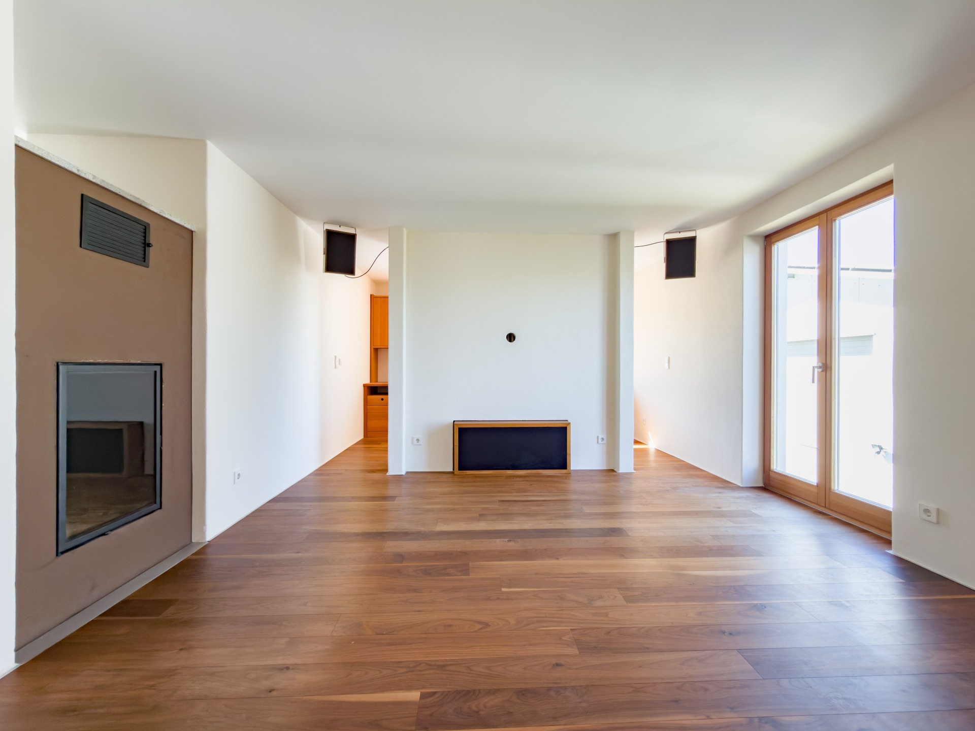 Wohnzimmer inkl. Lautsprechersystem