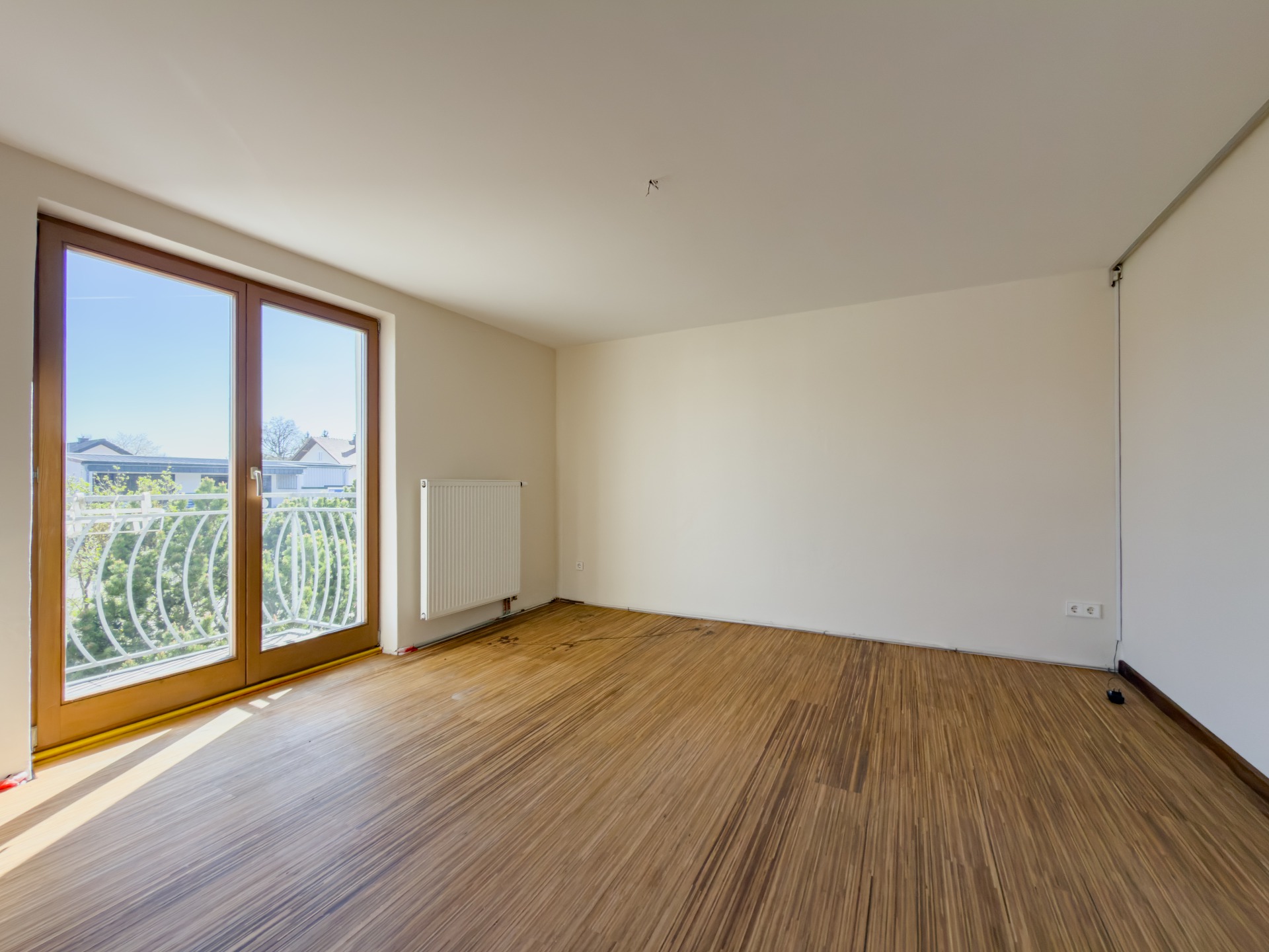 Kinderzimmer 2 mit Zugang zum Balkon