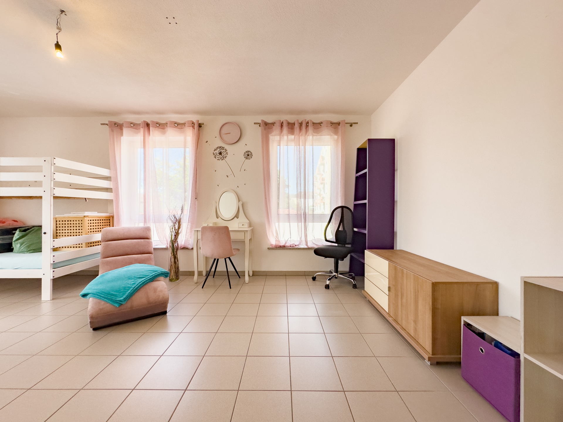 Kinderzimmer 2 OG
