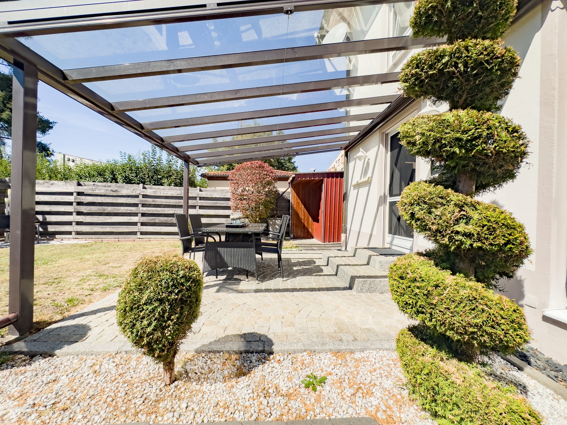 Überdachte Pergola