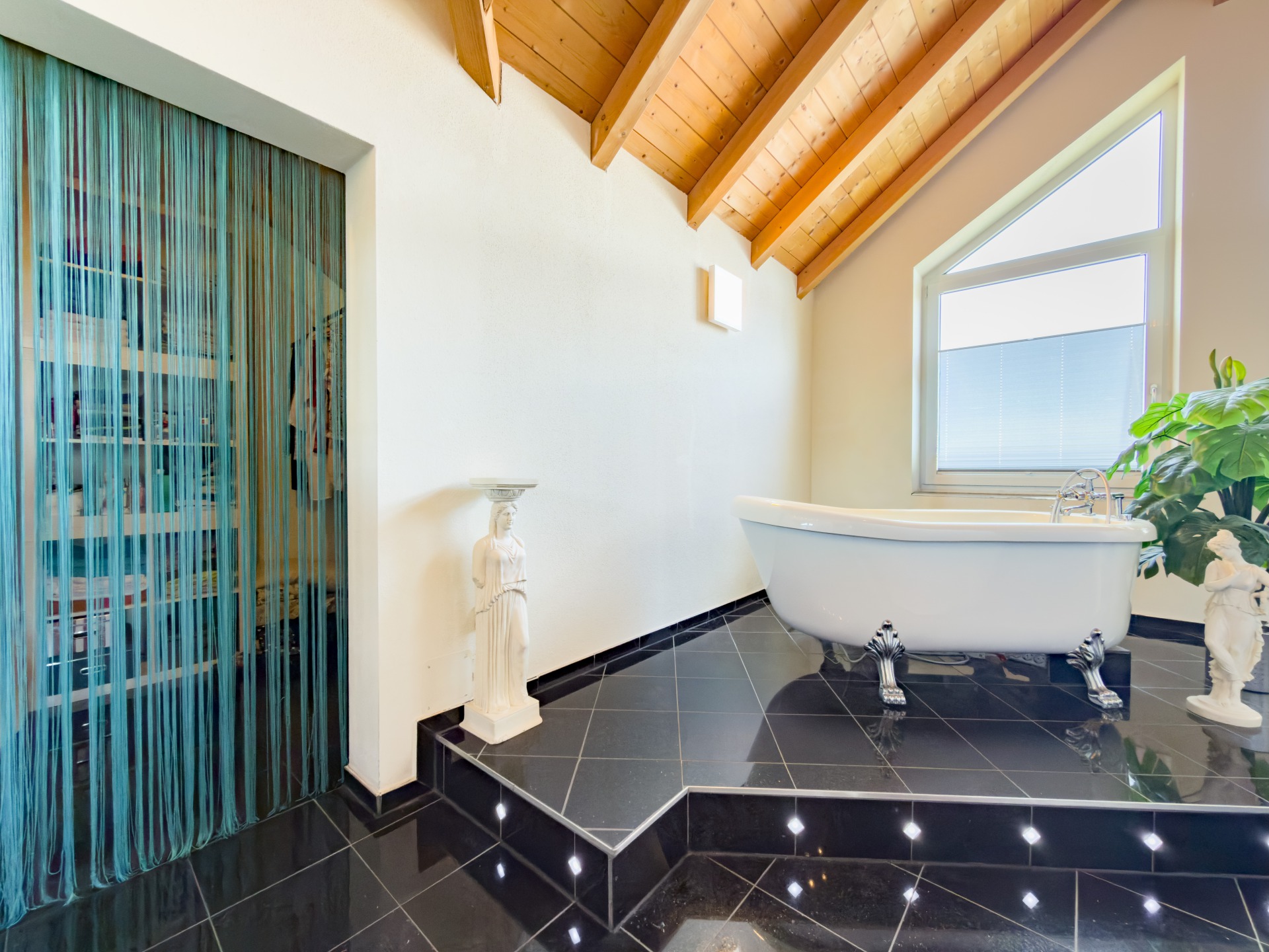 Bad en Suite mit Ankleide