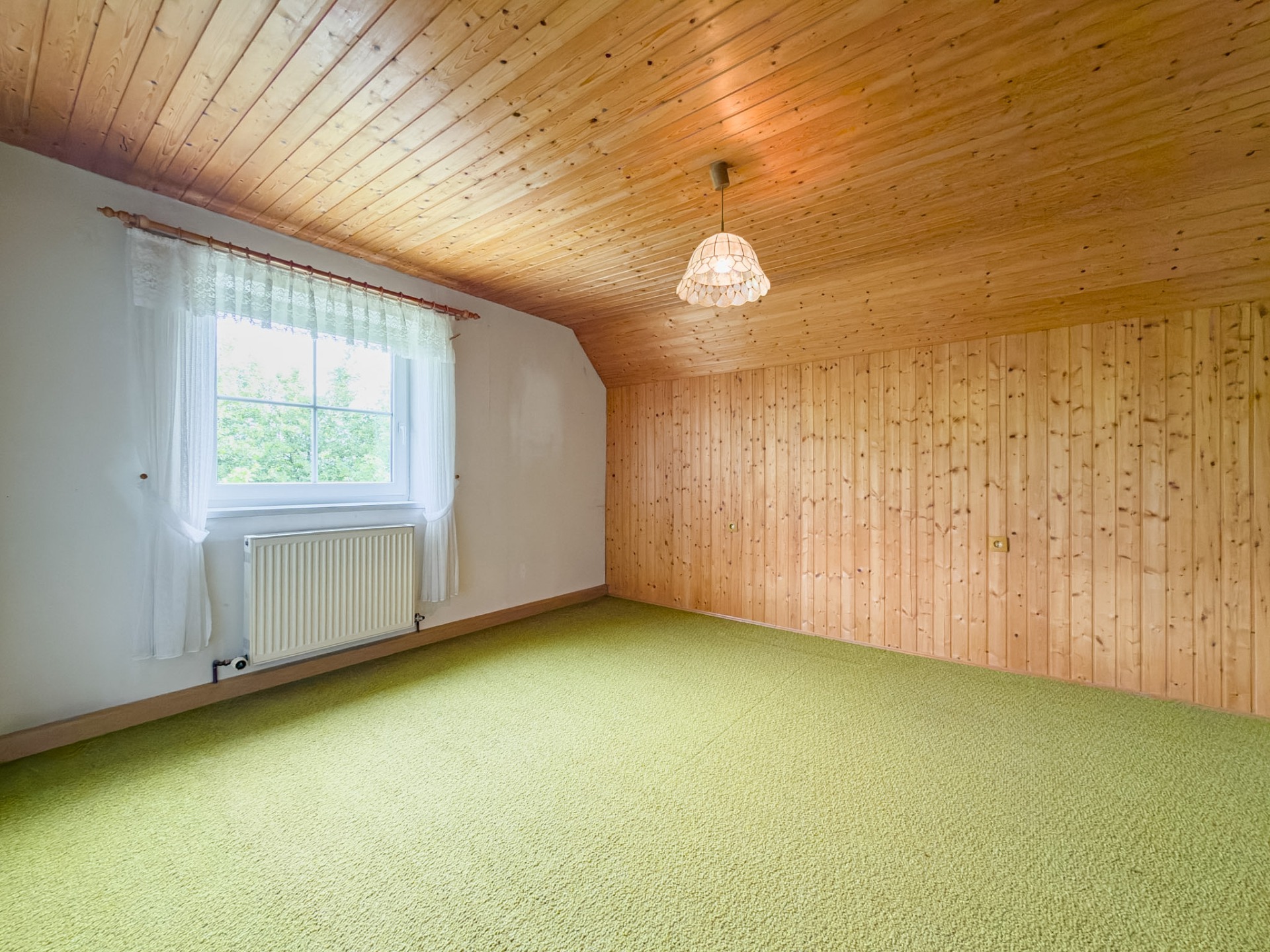 Büro oder Schlafzimmer im OG