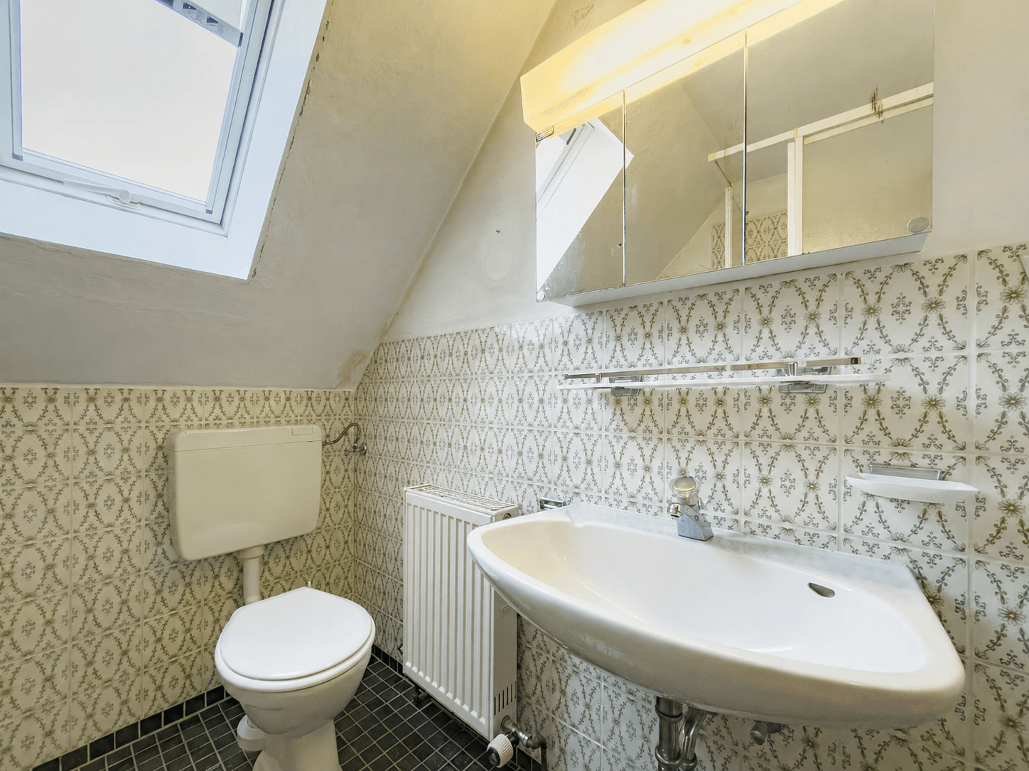 Badezimmer im OG