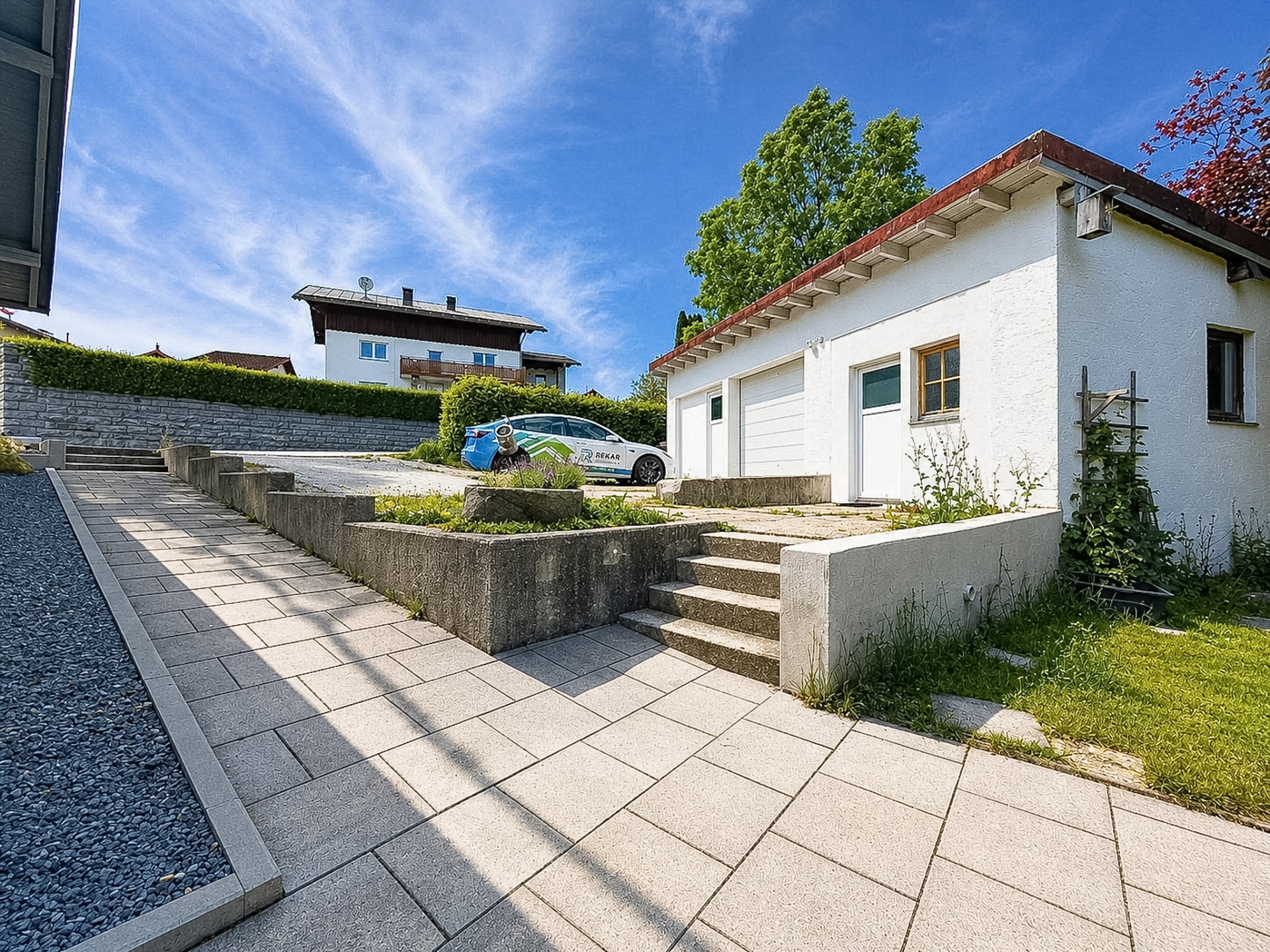 Außenansicht Garage