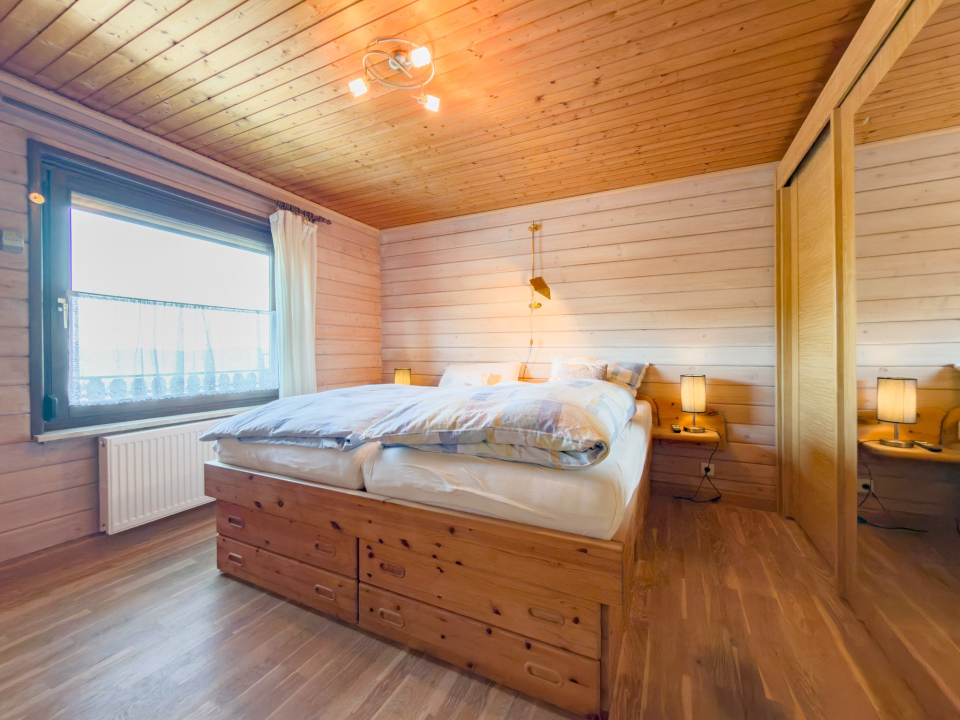 Schlafzimmer im OG