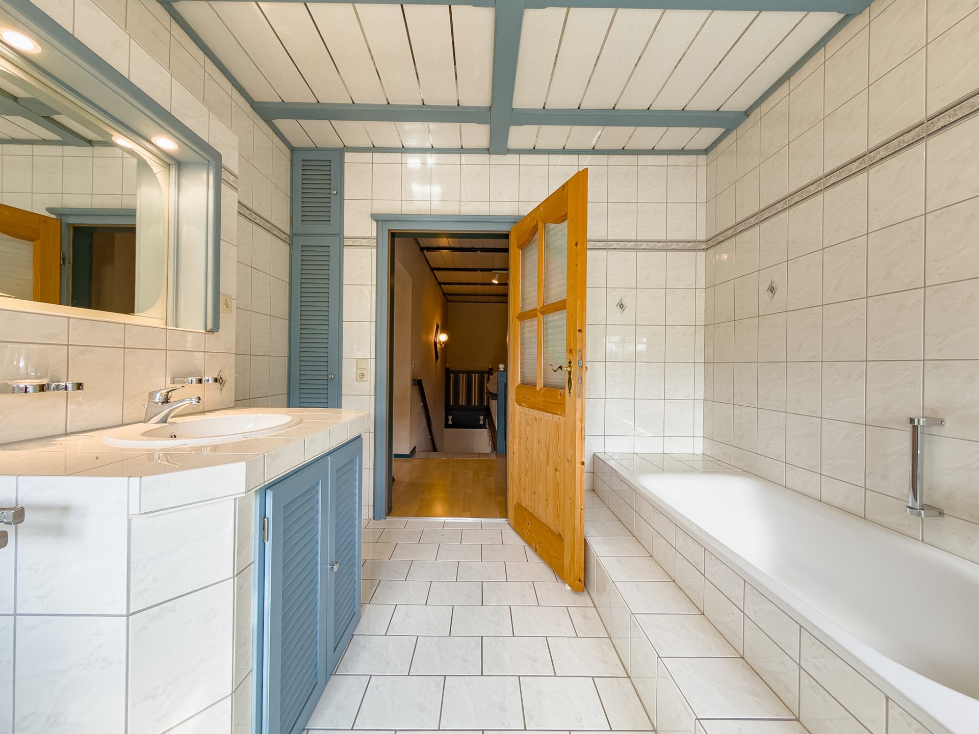 Badezimmer im OG (Anbau)