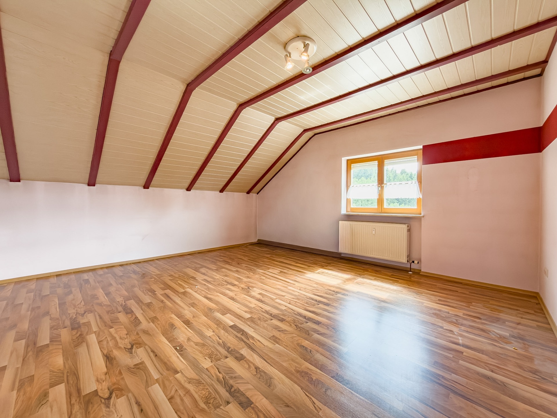 Kinderzimmer im OG (Anbau)