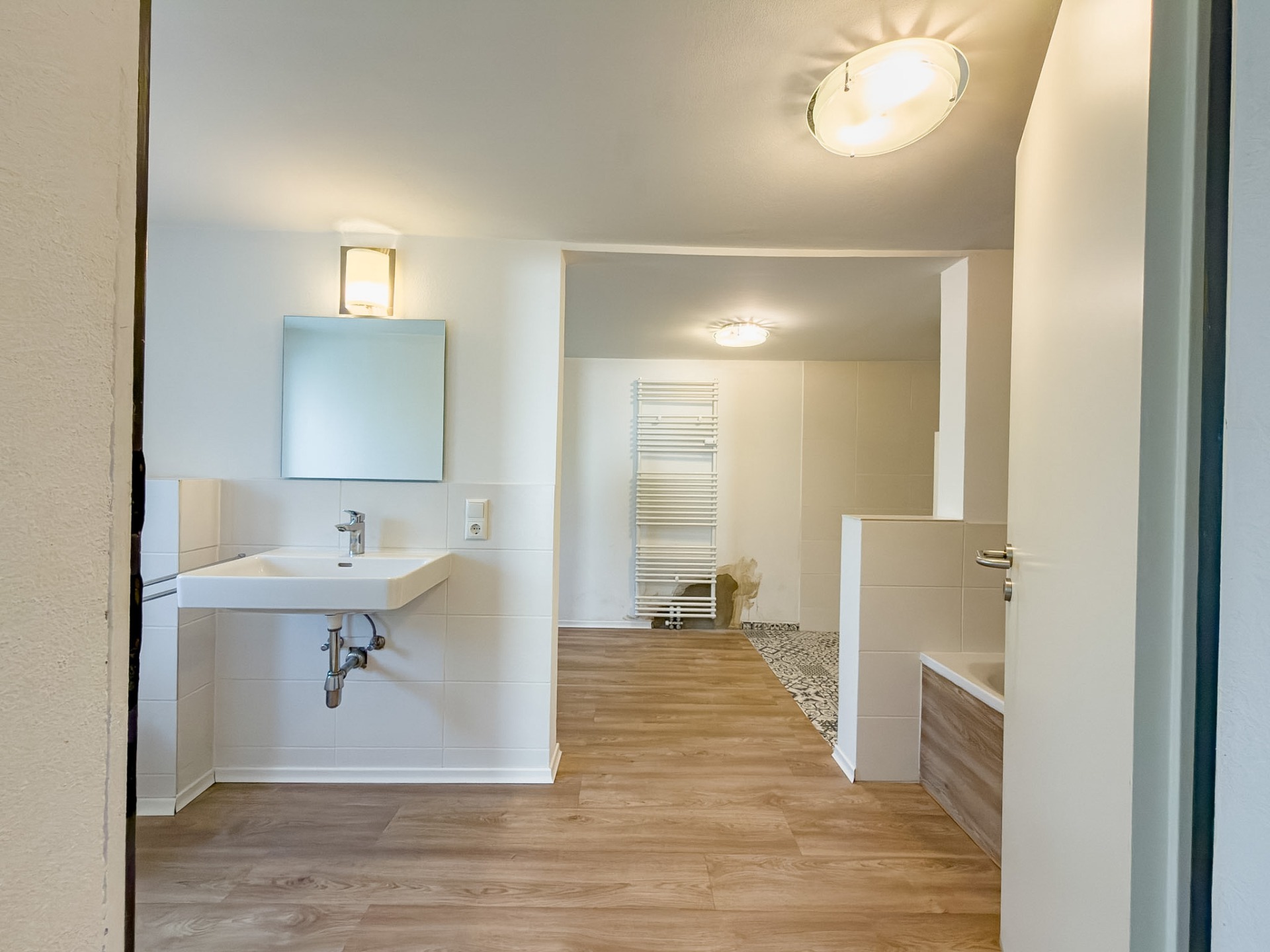 Badezimmer im EG (Bestand)