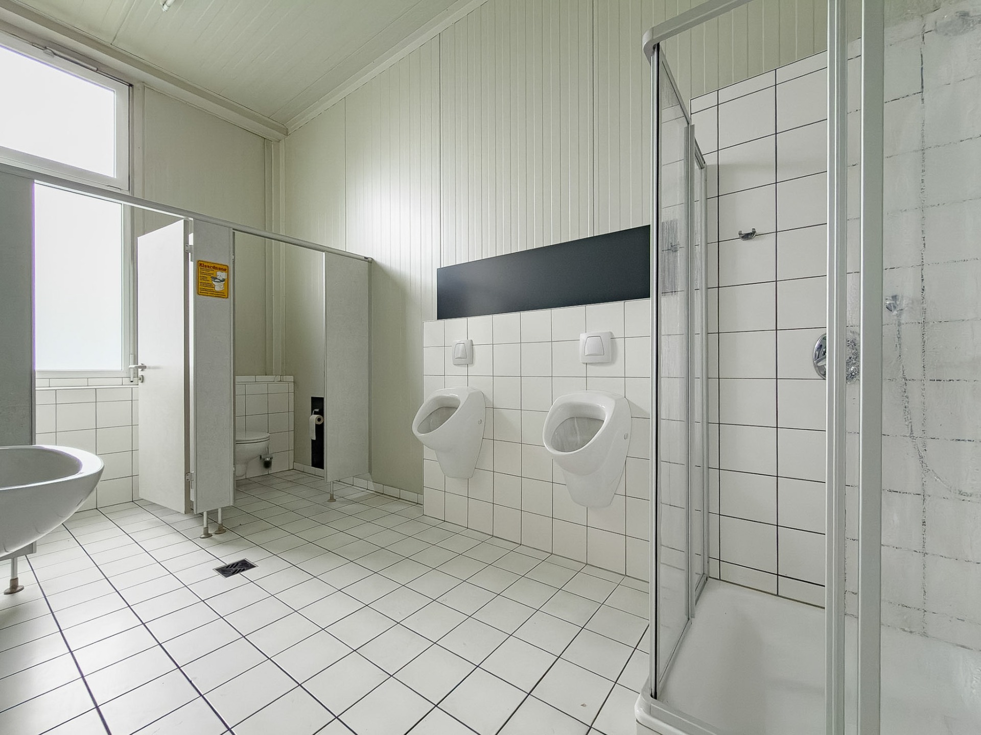 WC und Duschen