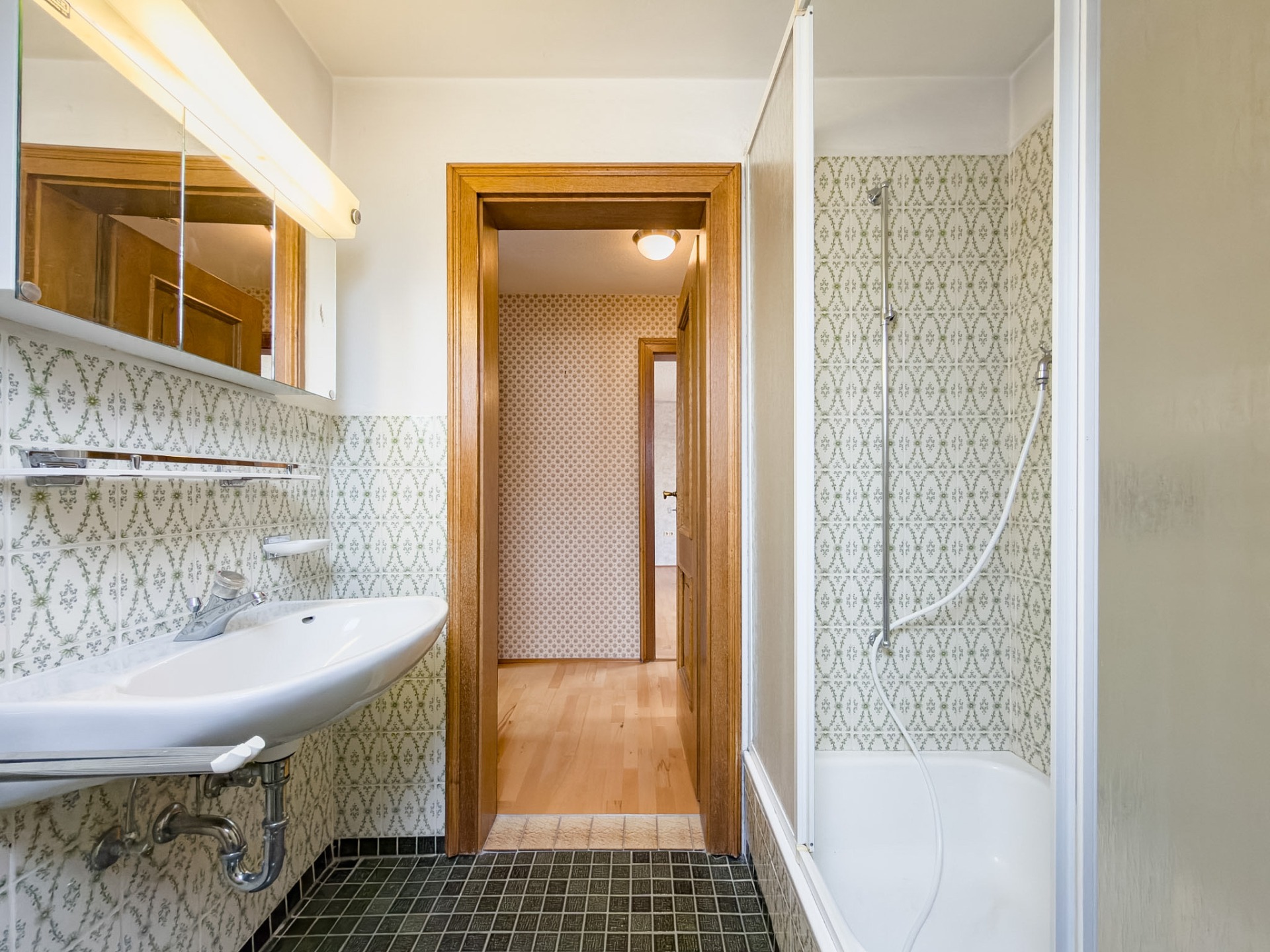 Badezimmer im OG