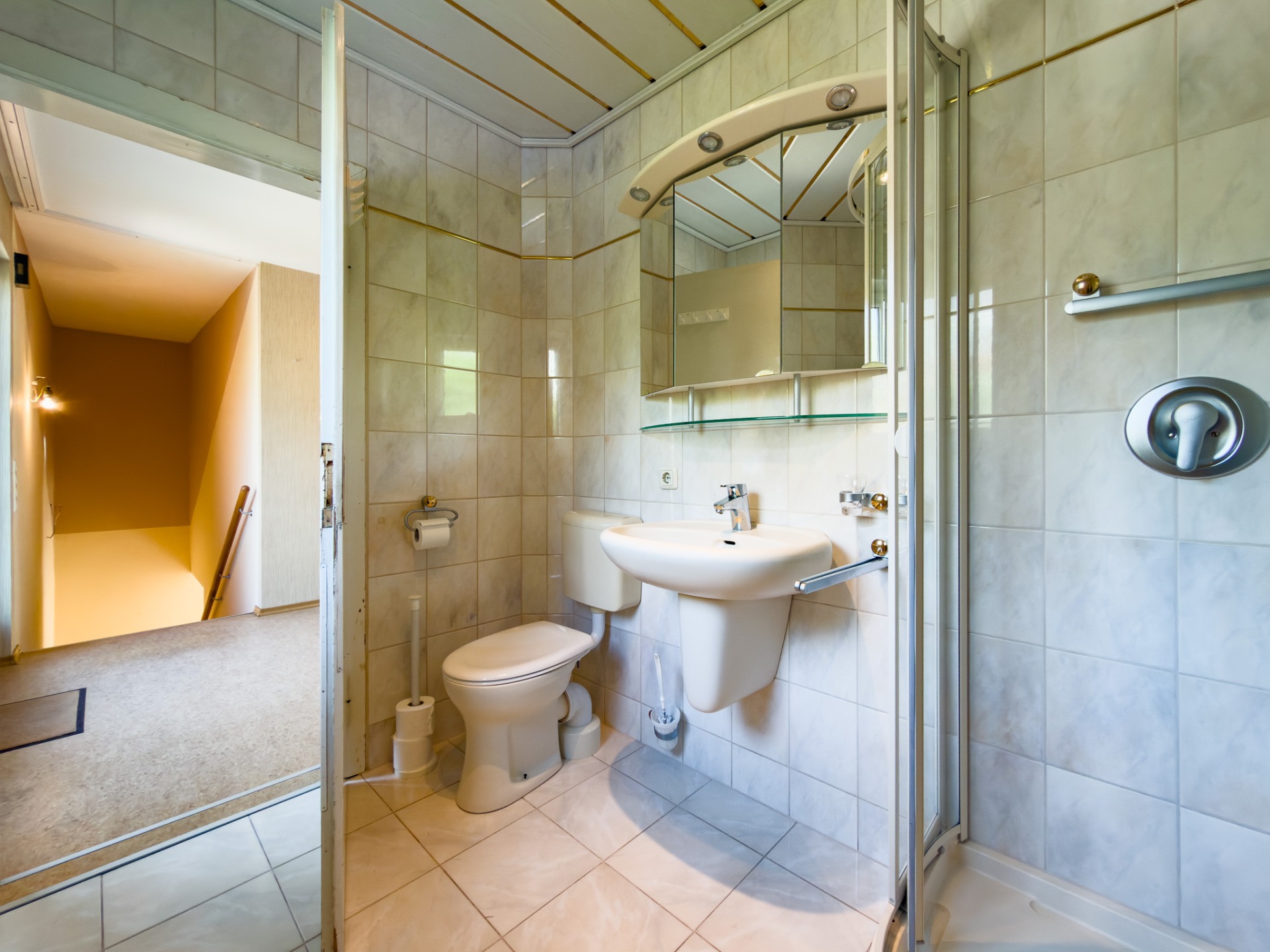 Badezimmer EG