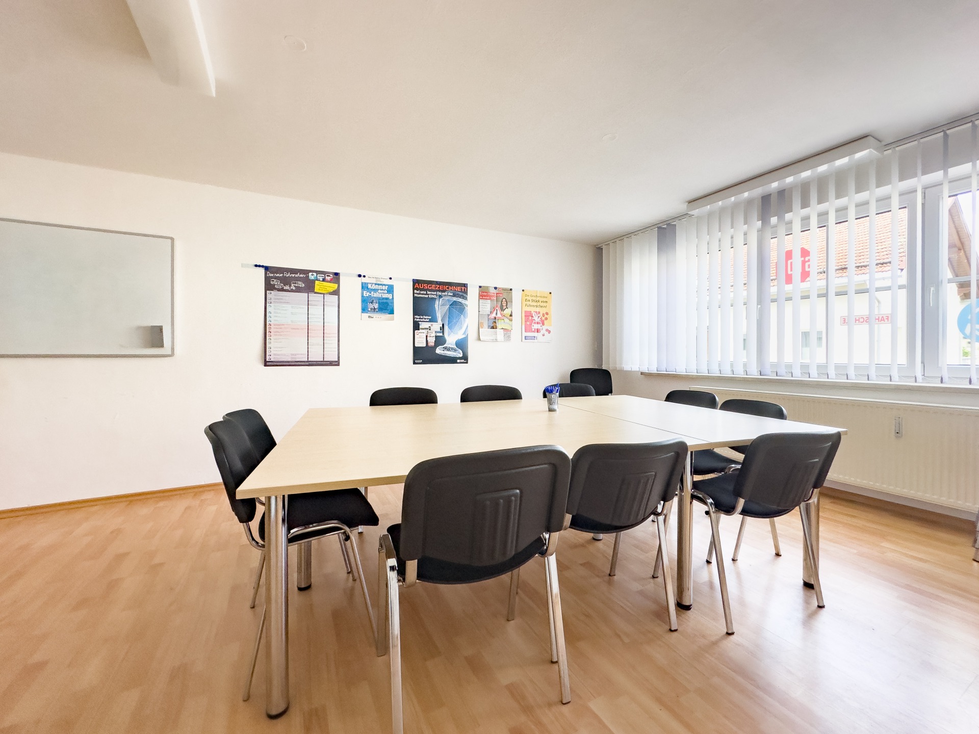 Besprechungszimmer Gewerbeeinheit