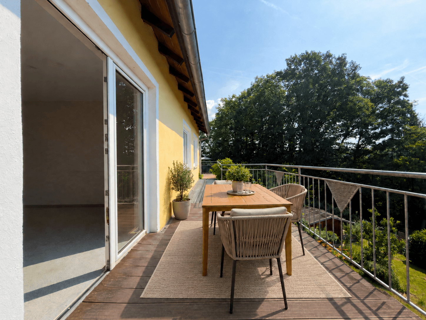Balkon - mit KI bearbeitet