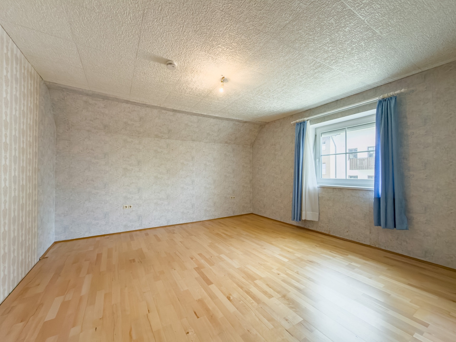 Schlafzimmer im OG