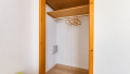Garderobe - KI bearbeitet