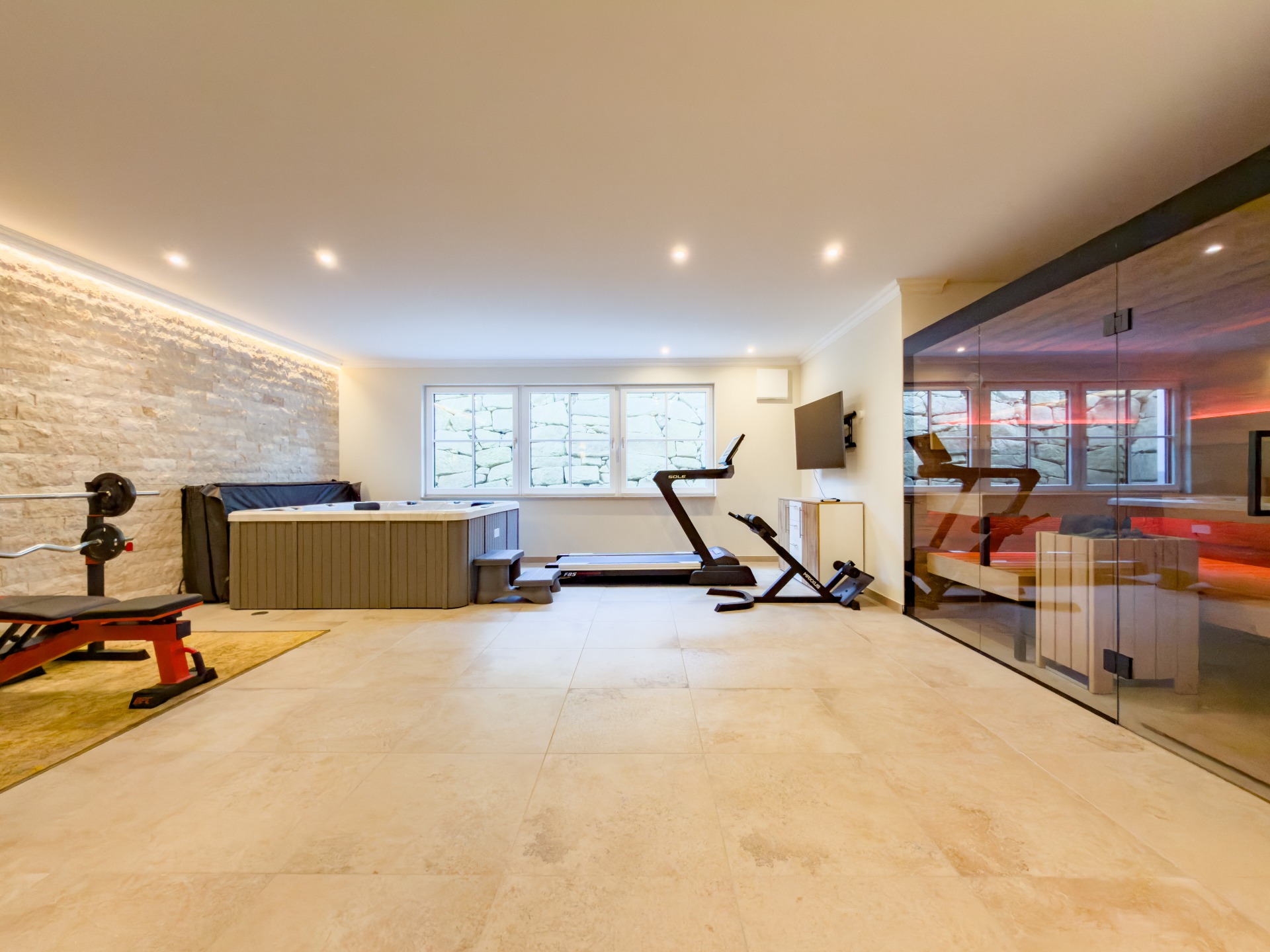 Wellness- und Fitnessbereich