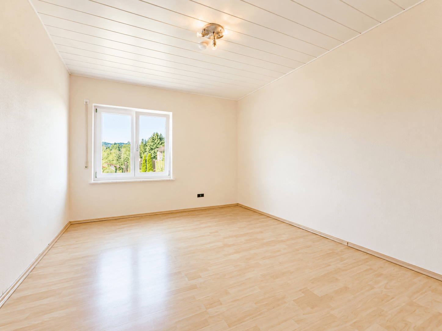 Schlafzimmer 1 im EG