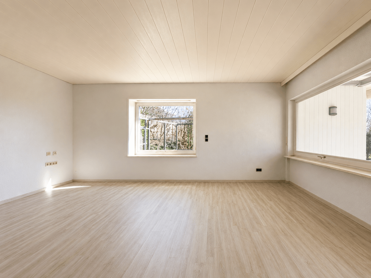 Wohnzimmer im EG