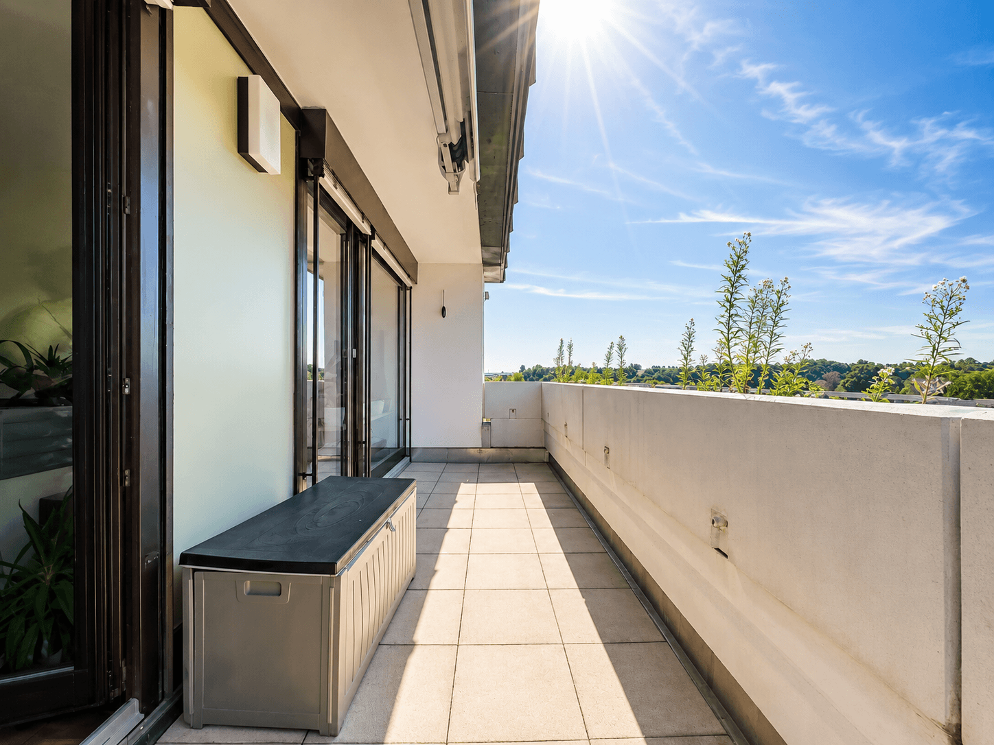 sonniger Balkon