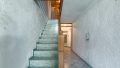 Flur EG/Treppe zum OG