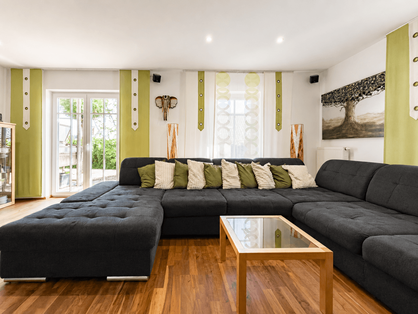 Wohnzimmer im EG