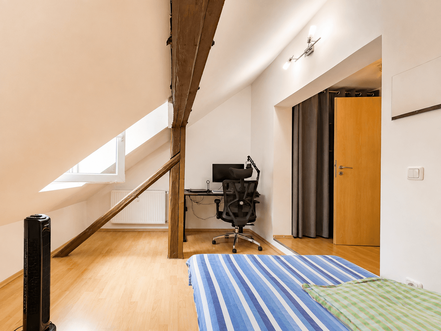 Schlafzimmer 2
